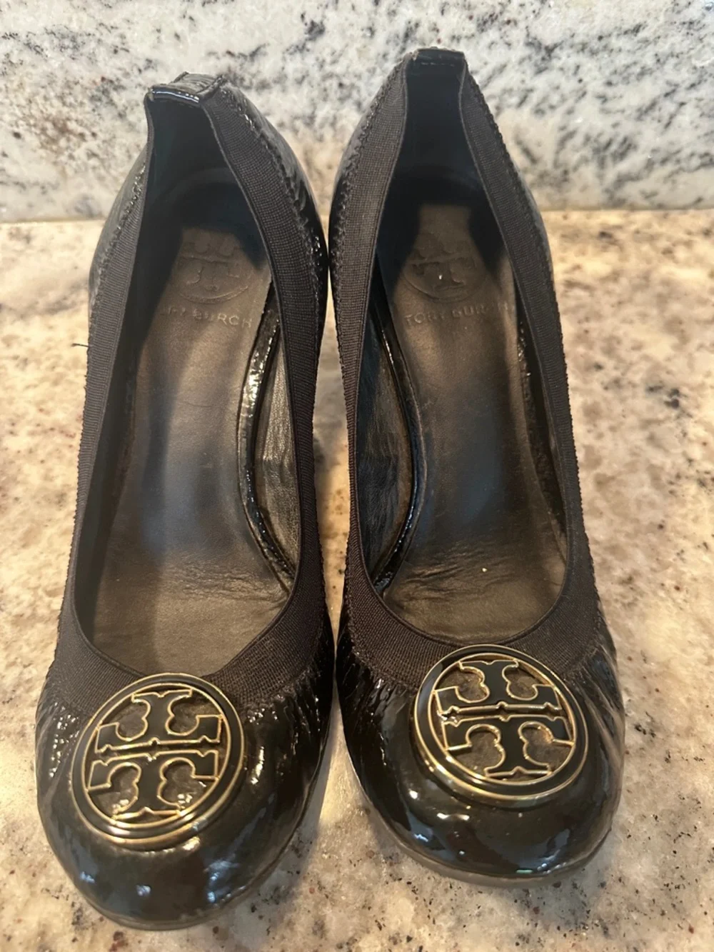 Tory Burch Caroline Wedge – Naplak/Elastic - Size 6 Black/Black